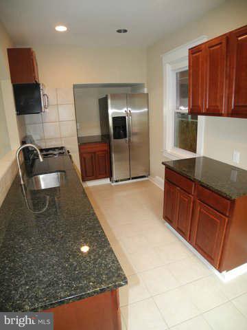 126 West Edgevale Road Baltimore, MD 21225 - Photo 6 of 29 Kitchen