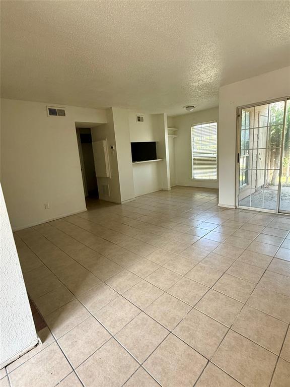 12480 Abrams Road, Unit 504 Dallas, TX 75243 - Photo 5 of 20 Living & Dining