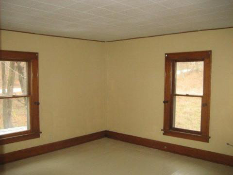 1502 Laberdee Road Adrian, MI 49221 - Photo 9 of 11 918572-8.JPG