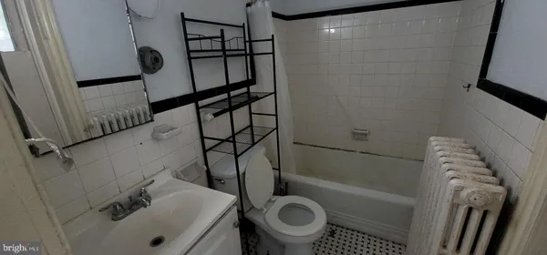$875 | 1327 Perkiomen Avenue, Unit 3, Reading, PA 19602
