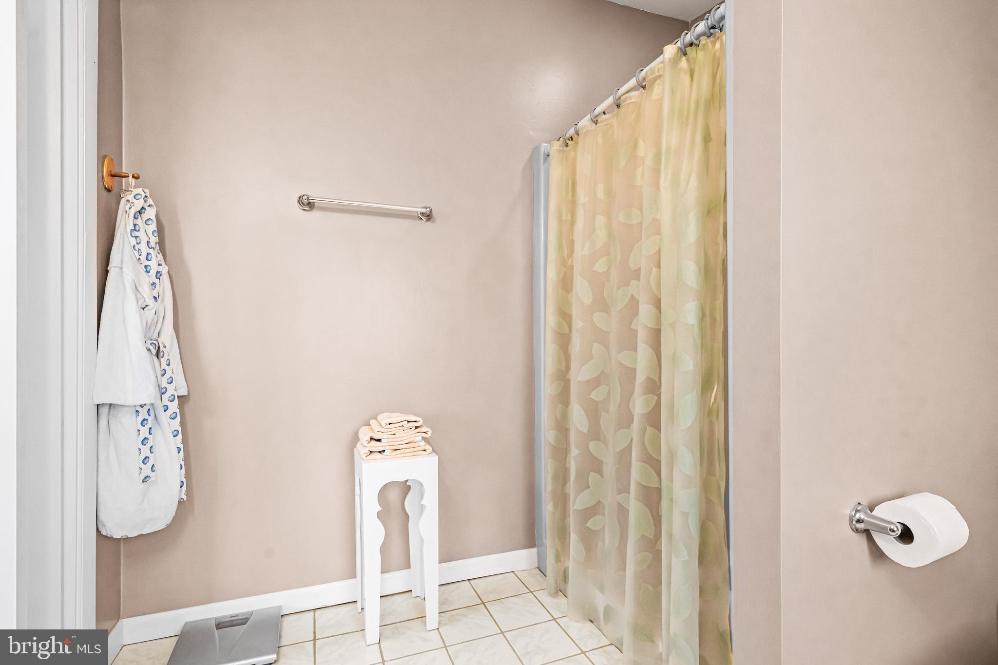 827 Hilltop Road Cinnaminson, NJ 08077 - Photo 39 of 45 Gallery Image 39