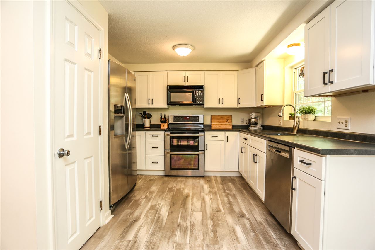 85 East Ridge Road, Unit B3 Merrimack, NH 03054 - Photo 9 of 32