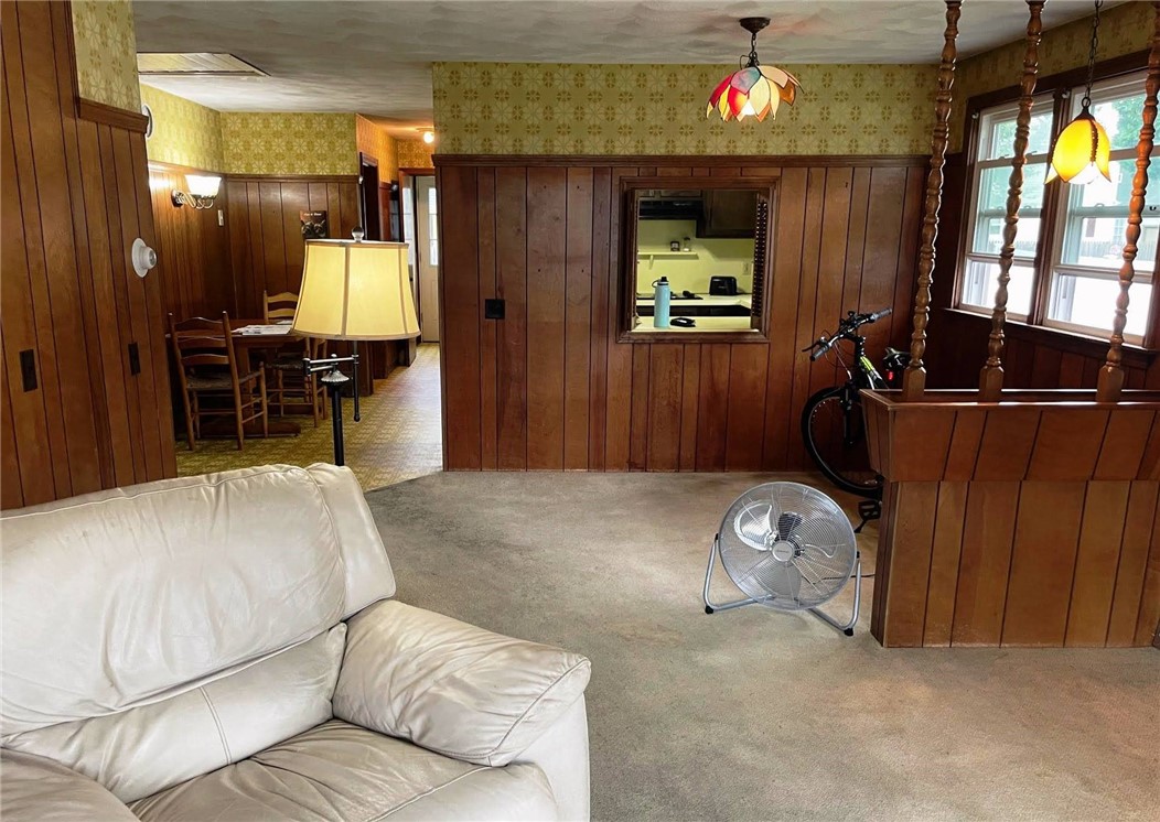 14 Invernia Road Cranston, RI 02920 - Photo 5 of 17 Gallery Image 5