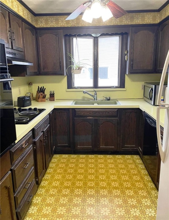 14 Invernia Road Cranston, RI 02920 - Photo 6 of 17 Gallery Image 6