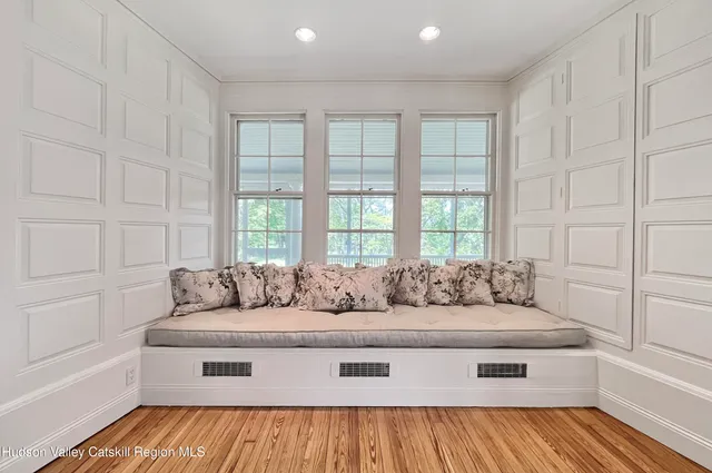 $1,900,000 | 55 Leggett Road, Stone Ridge, NY 12484