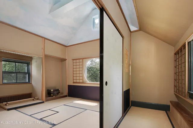 $1,900,000 | 55 Leggett Road, Stone Ridge, NY 12484