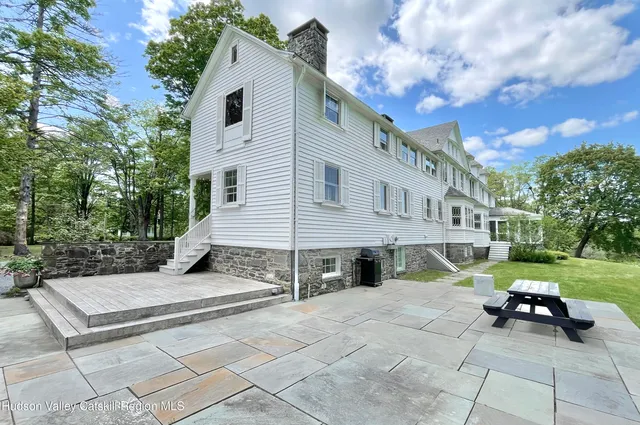 $1,900,000 | 55 Leggett Road, Stone Ridge, NY 12484