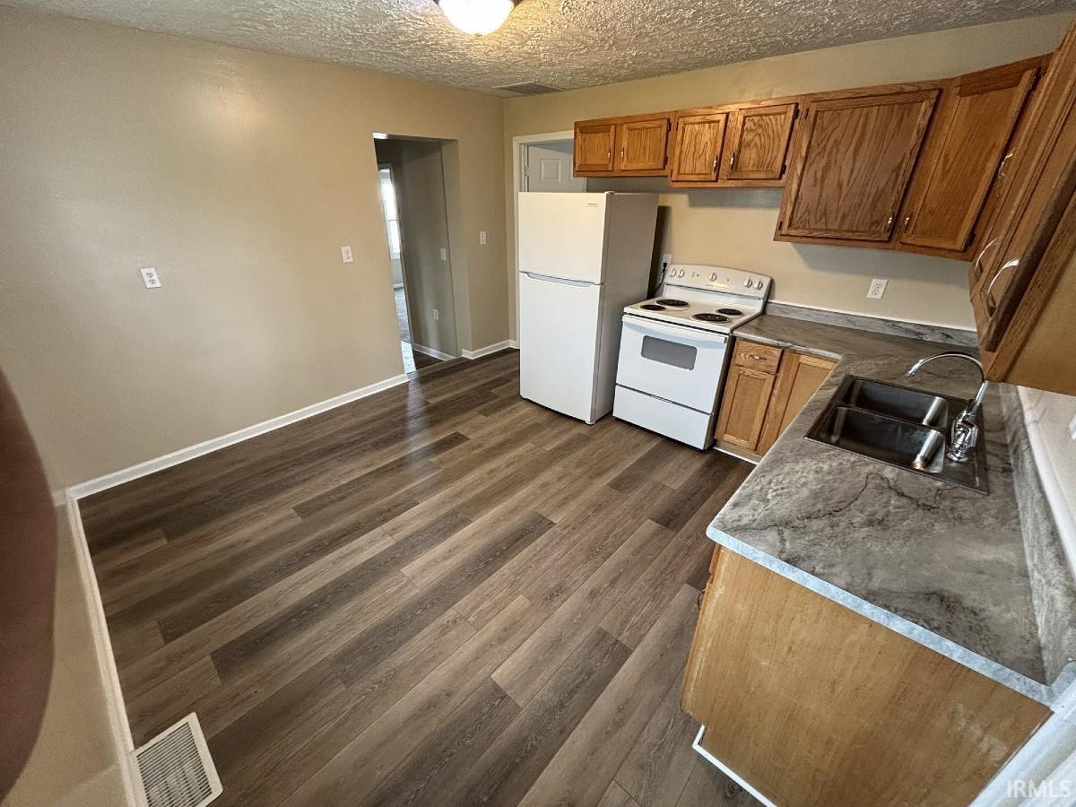 1206 West 15th Street Muncie, IN 47302 - Photo 9 of 24
