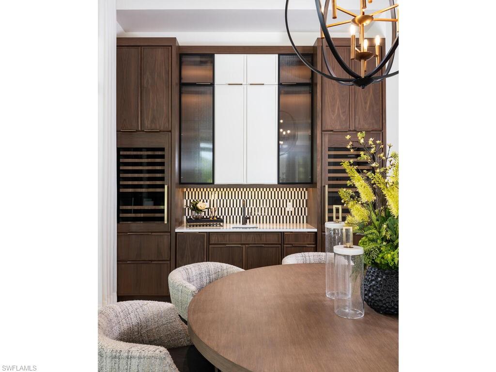 799 Cassena Road Naples, FL 34108 - Photo 11 of 37 Dining Room Wet Bar