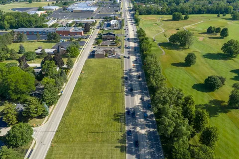 $38,115 | Lot 16 Ravine Lane, Carpentersville, IL 60110
