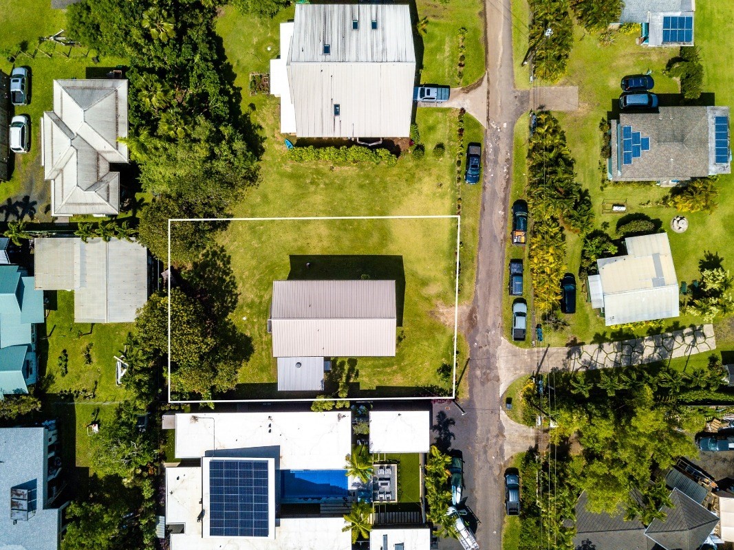 5527 Weke Road Hanalei, HI 96714 - Photo 25 of 28 an aerial view of residential houses with outdoor space