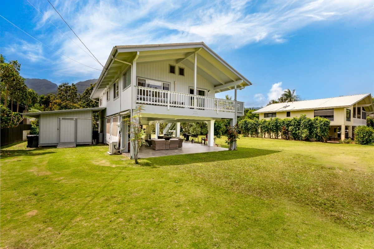 5527 Weke Road Hanalei, HI 96714 - Photo 3 of 28 a view of an house with swimming pool