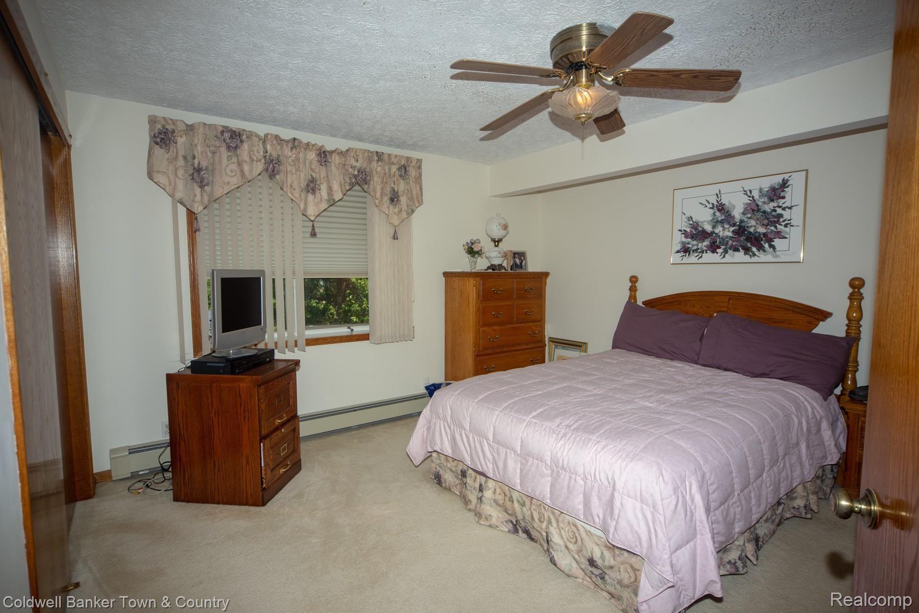 5874 Bullard Road Fenton, MI 48430 - Photo 17 of 51 IMG_8742.JPG
