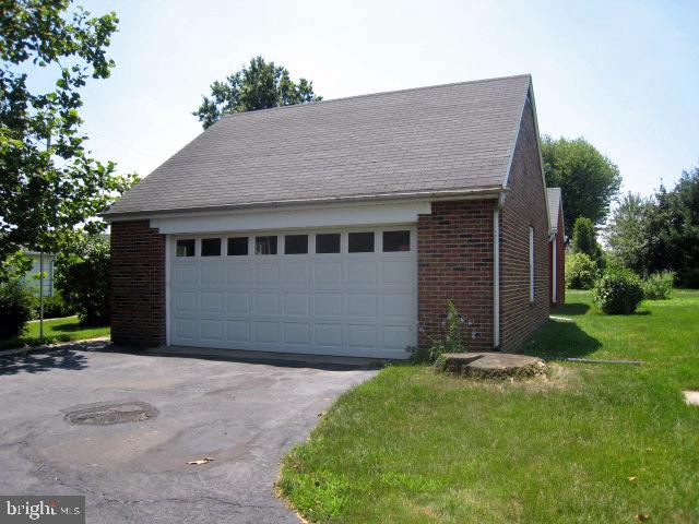 1919 South Forge Road Palmyra, PA 17078 - Photo 3 of 15 Gallery Image 3