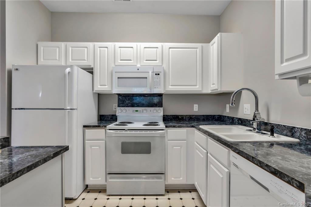 2035 Lennox Square Road, Unit 9 Charlotte, NC 28210 - Photo 13 of 36 Gallery Image 13