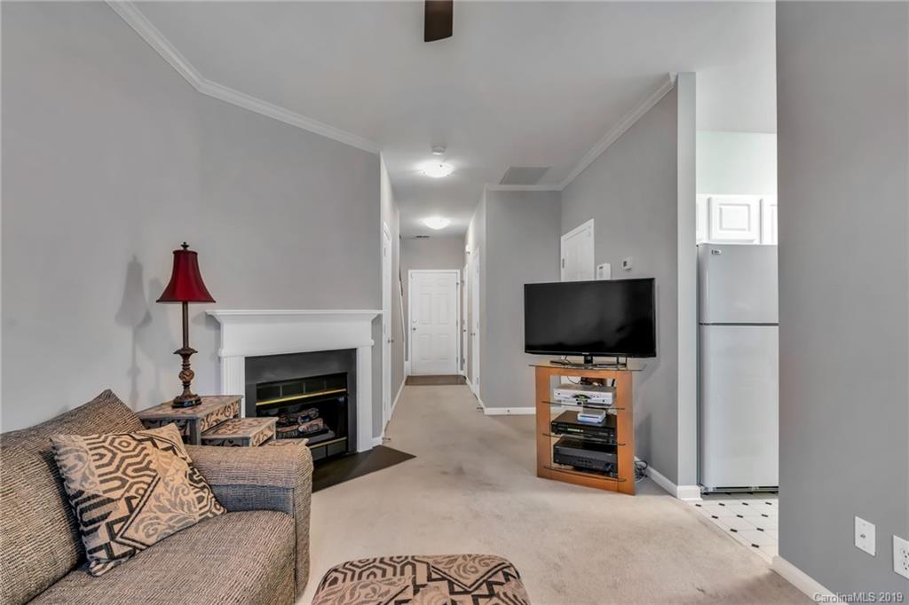 2035 Lennox Square Road, Unit 9 Charlotte, NC 28210 - Photo 16 of 36 Gallery Image 16