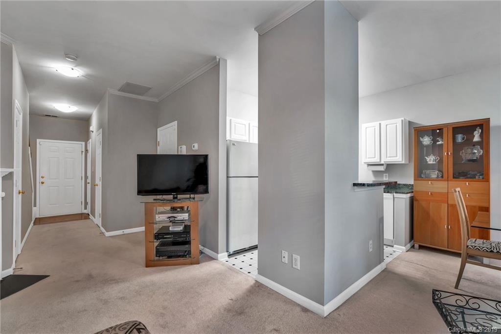 2035 Lennox Square Road, Unit 9 Charlotte, NC 28210 - Photo 17 of 36 Gallery Image 17