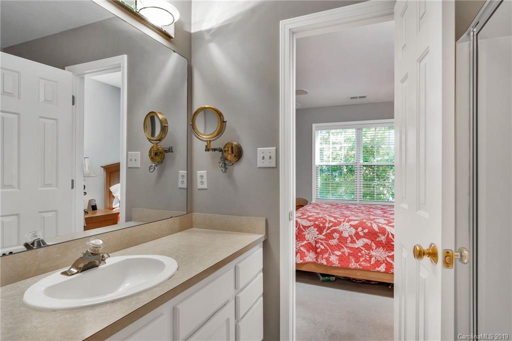 2035 Lennox Square Road, Unit 9 Charlotte, NC 28210 - Photo 23 of 36 Gallery Image 23