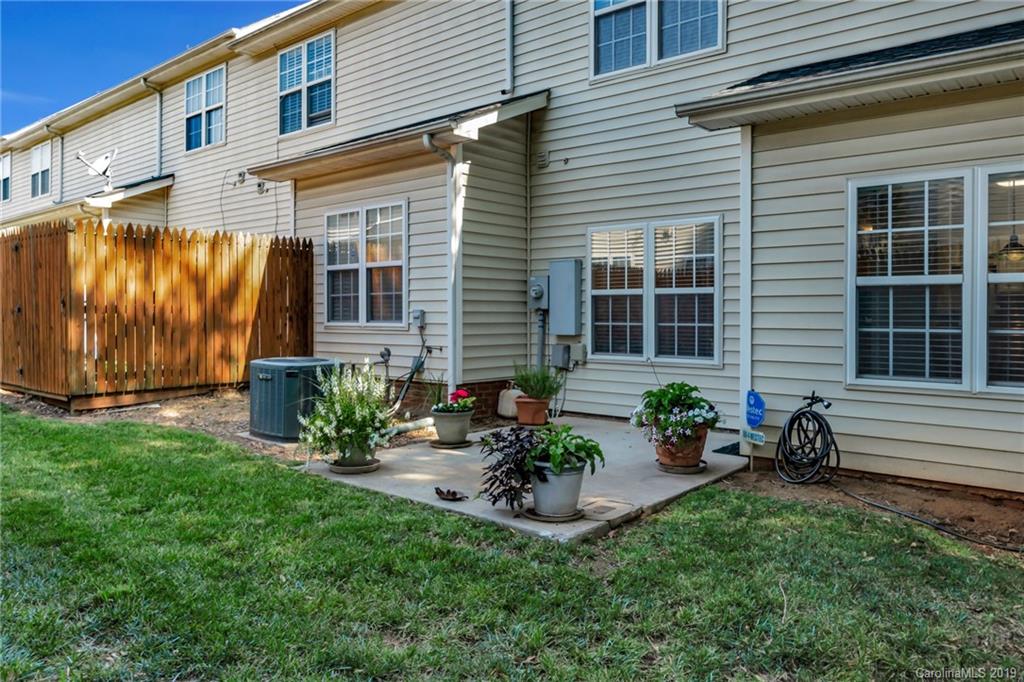 2035 Lennox Square Road, Unit 9 Charlotte, NC 28210 - Photo 28 of 36 Gallery Image 28