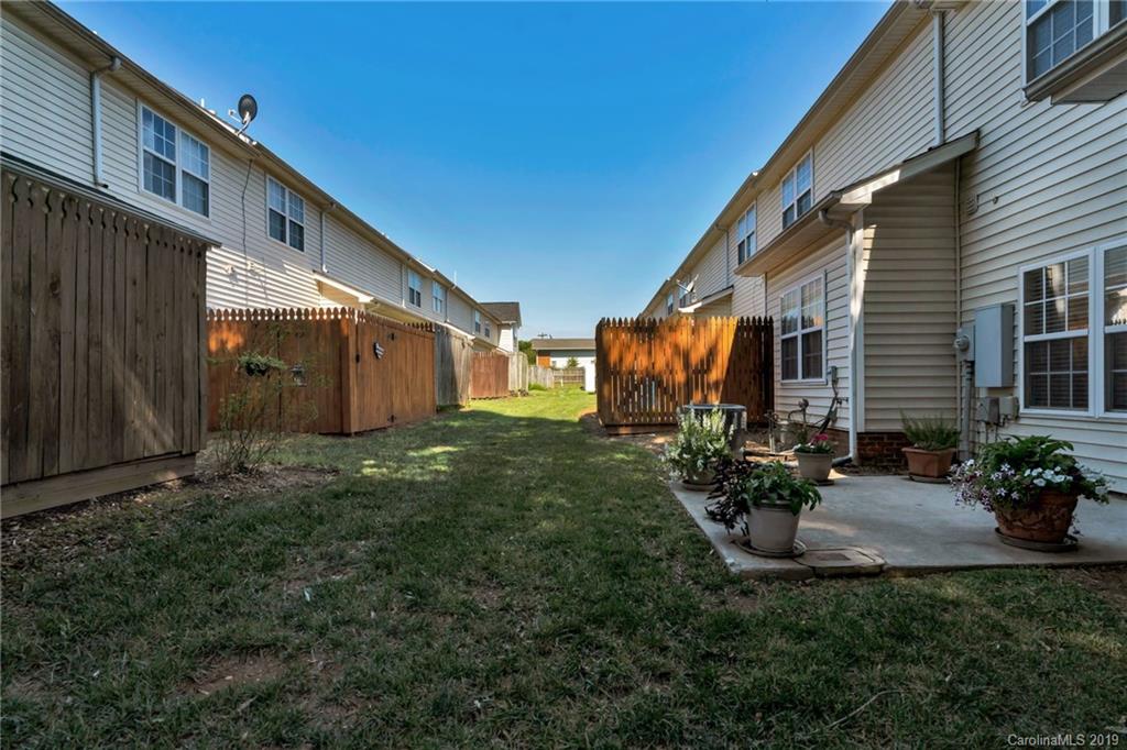 2035 Lennox Square Road, Unit 9 Charlotte, NC 28210 - Photo 33 of 36 Gallery Image 33