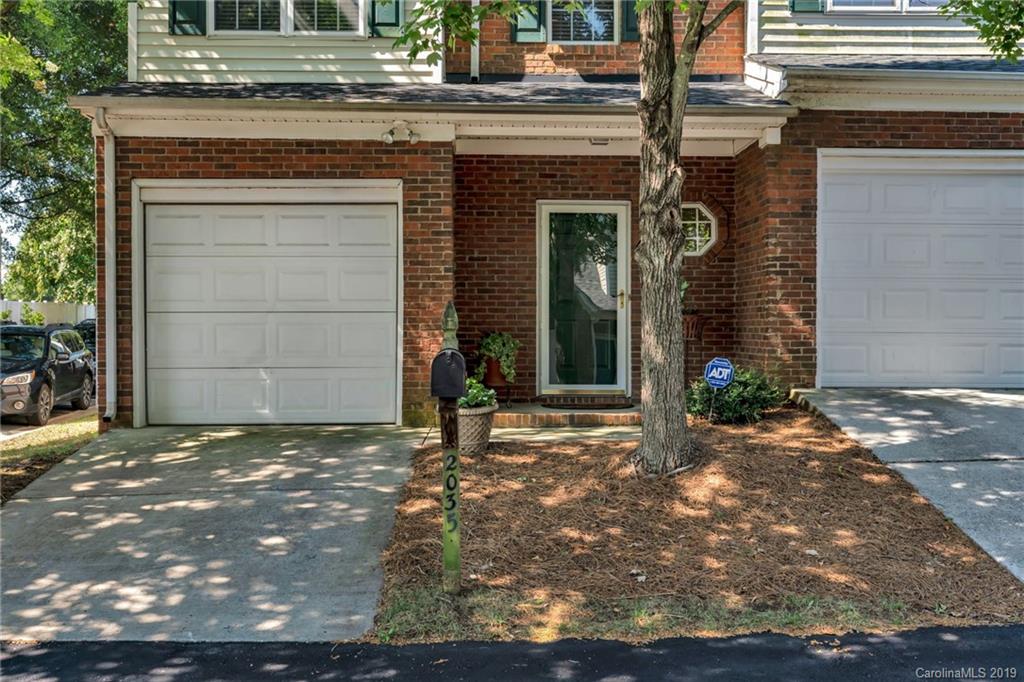 2035 Lennox Square Road, Unit 9 Charlotte, NC 28210 - Photo 5 of 36 Gallery Image 5