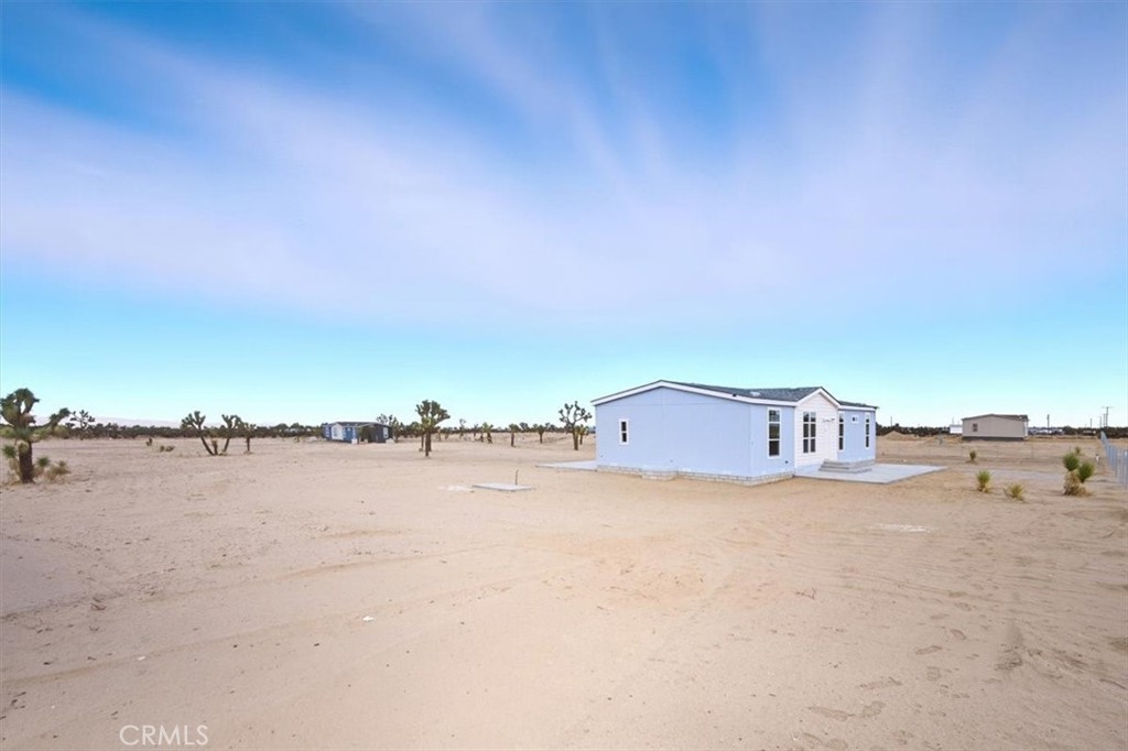 5430 Luna Road Phelan, CA 92371 - Photo 2 of 34