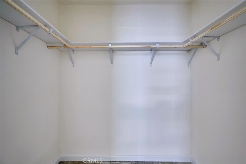 5430 Luna Road Phelan, CA 92371 - Photo 26 of 34 a view of walk in closet