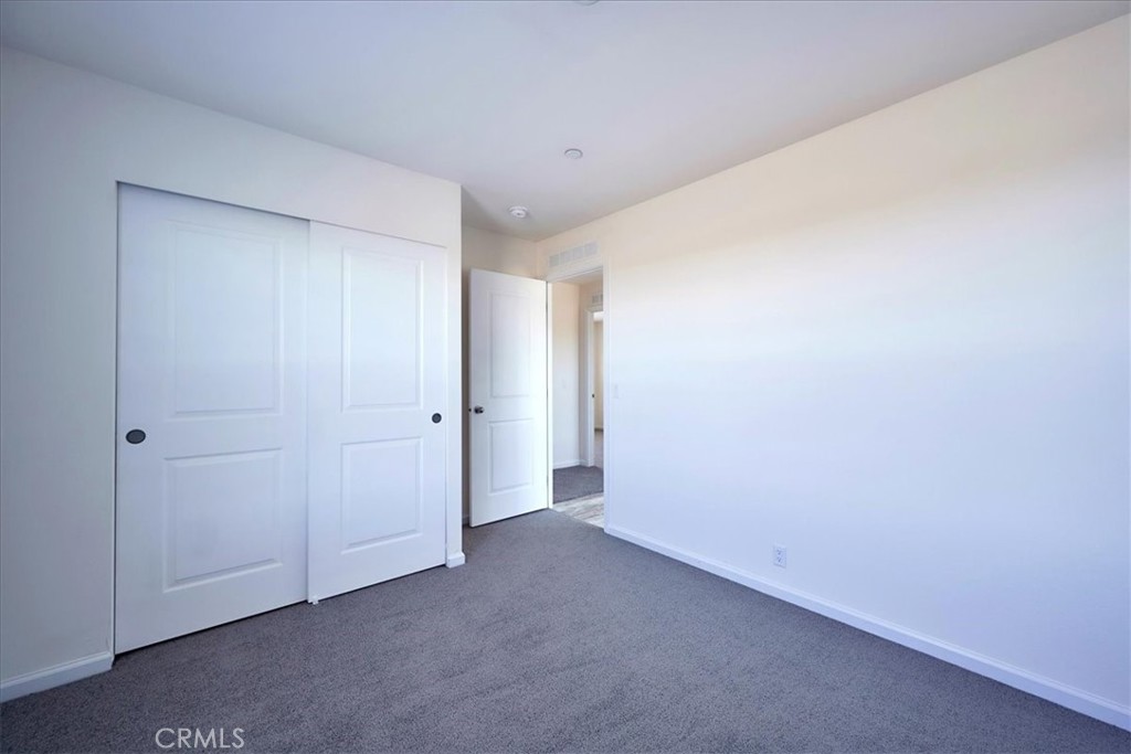 5430 Luna Road Phelan, CA 92371 - Photo 29 of 34 a view of an empty room