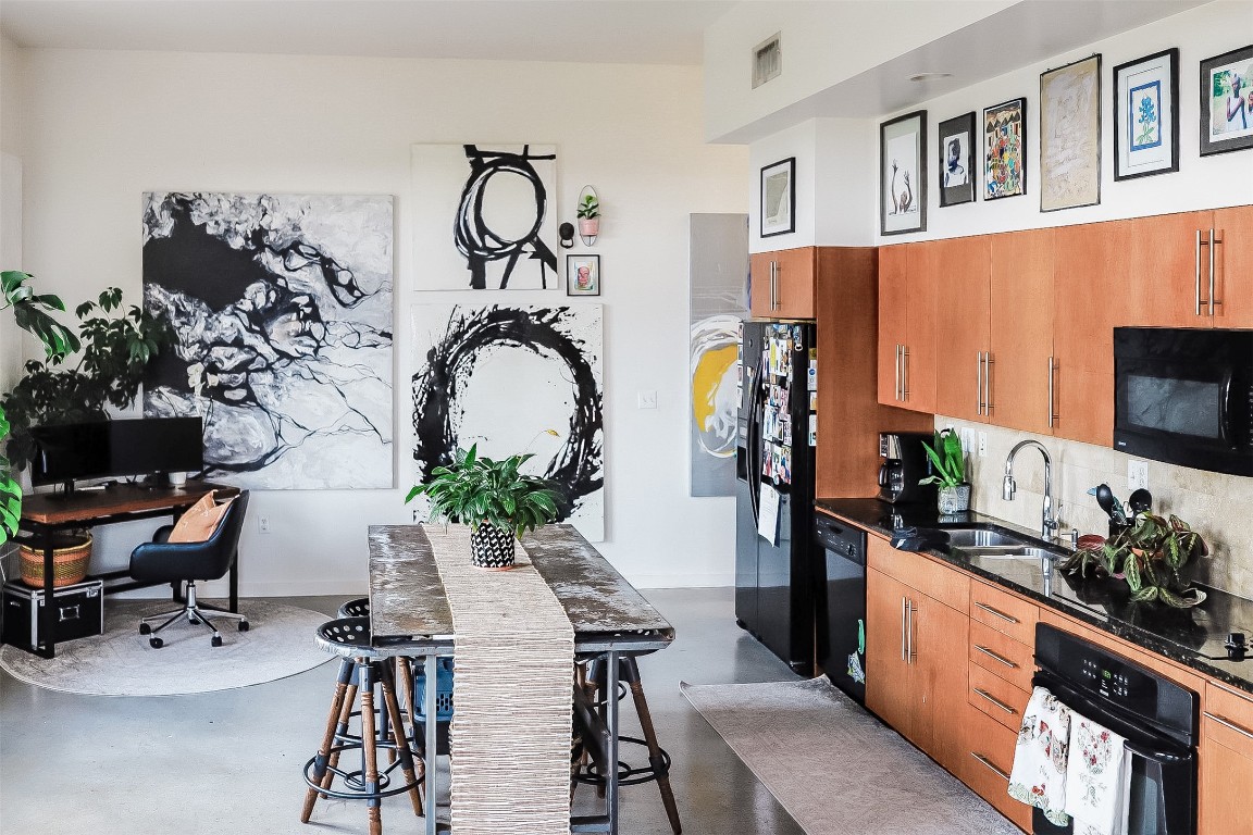 2235 East 6th Street, Unit 404 Austin, TX 78702 - Photo 20 of 37