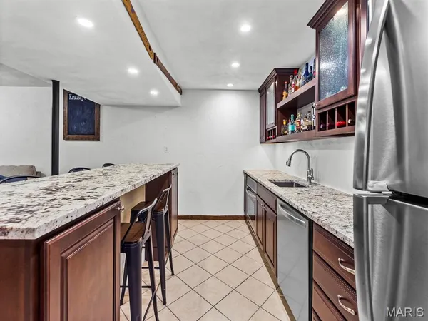 $362,000 | 14 Lakeview Drive, Freeburg, IL 62243