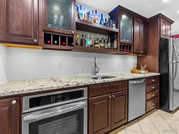 $362,000 | 14 Lakeview Drive, Freeburg, IL 62243
