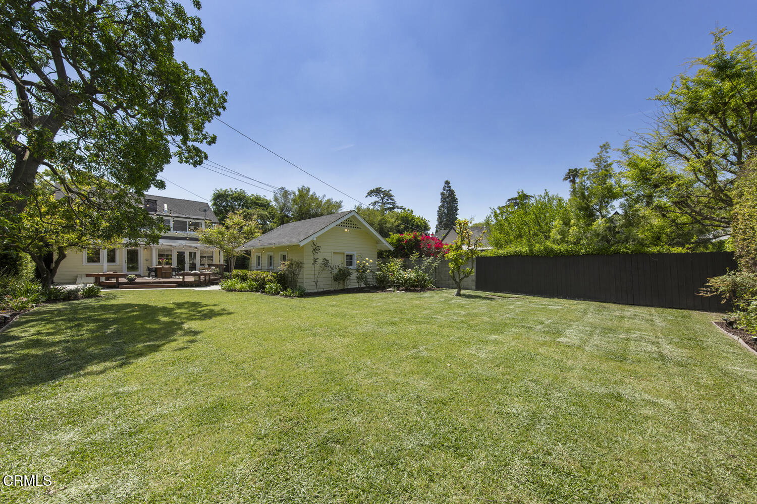 465 Alpine Street Pasadena, CA 91106 - Photo 39 of 45 a front view of a house with a yard