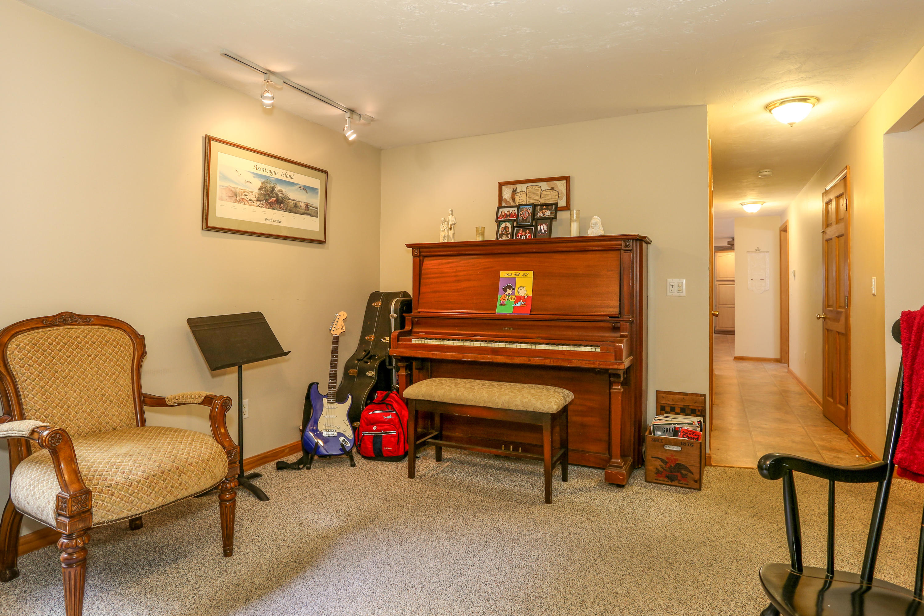 3 Andrew Road Sagamore Beach, MA 02562 - Photo 9 of 29 a bedroom with furniture and a window