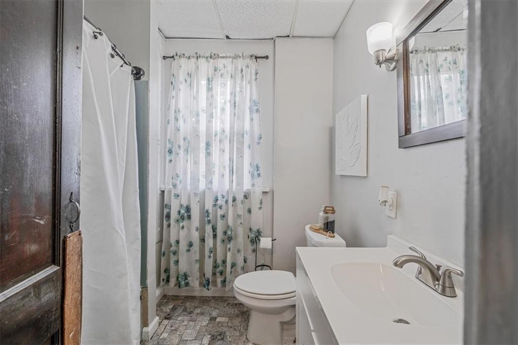 258 Brighton Road Pittsburgh, PA 15202 - Photo 13 of 19 Bathroom