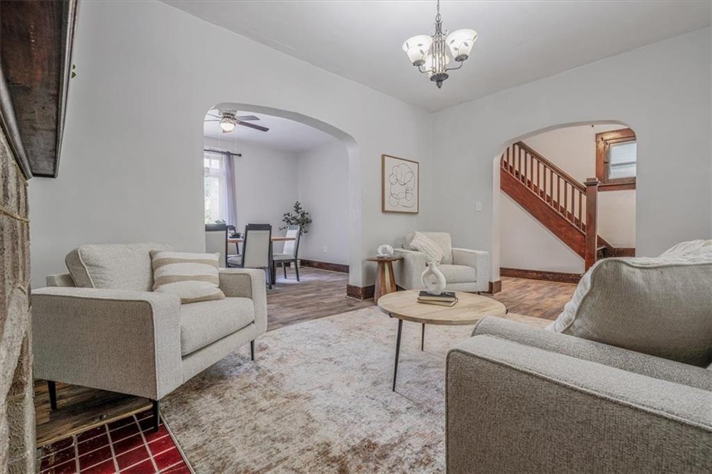258 Brighton Road Pittsburgh, PA 15202 - Photo 6 of 19 Living Room