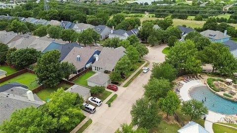 $525,000 | 711 George Street, Lantana, TX 76226