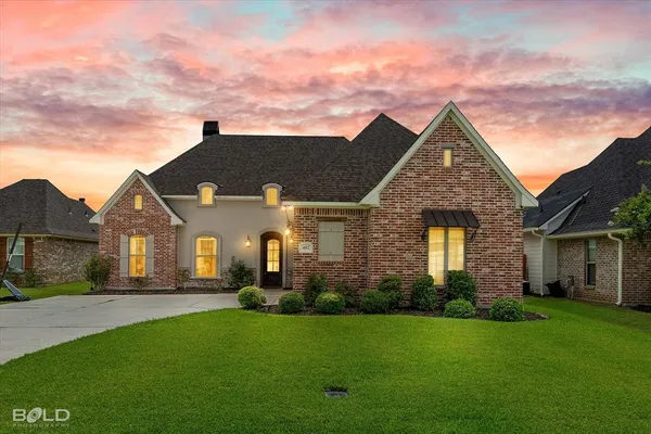 $339,975 | 402 Halifax Circle, Benton, LA 71006