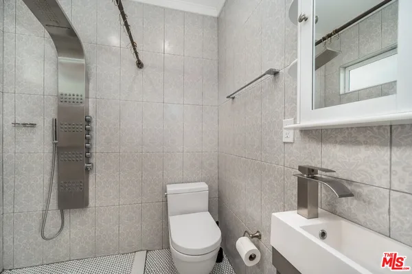 $1,675 | 4431 Lynnfield Street, Los Angeles, CA 90032