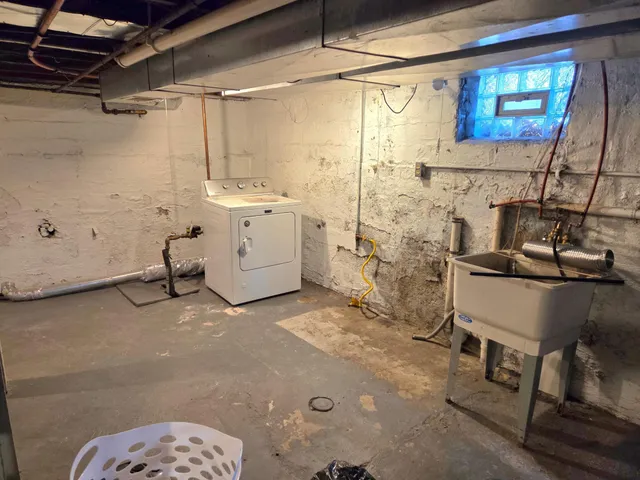 $200,000 | 1236 Reaney Avenue East, St. Paul, MN 55106