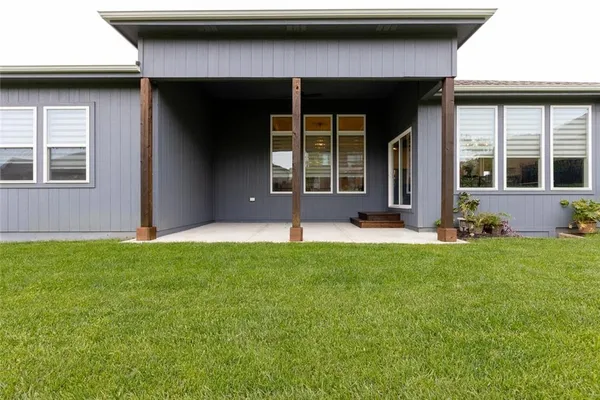 $560,000 | 8134 Northwest 89th Street, Kansas City, MO 64153