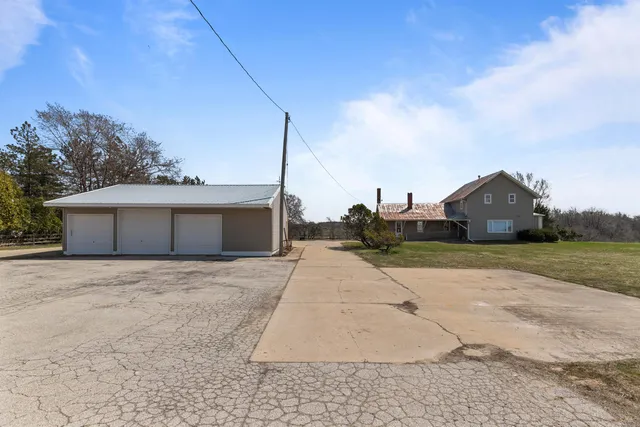 $2,295,000 | 3829 Lost Dauphin Road, De Pere, WI 54115