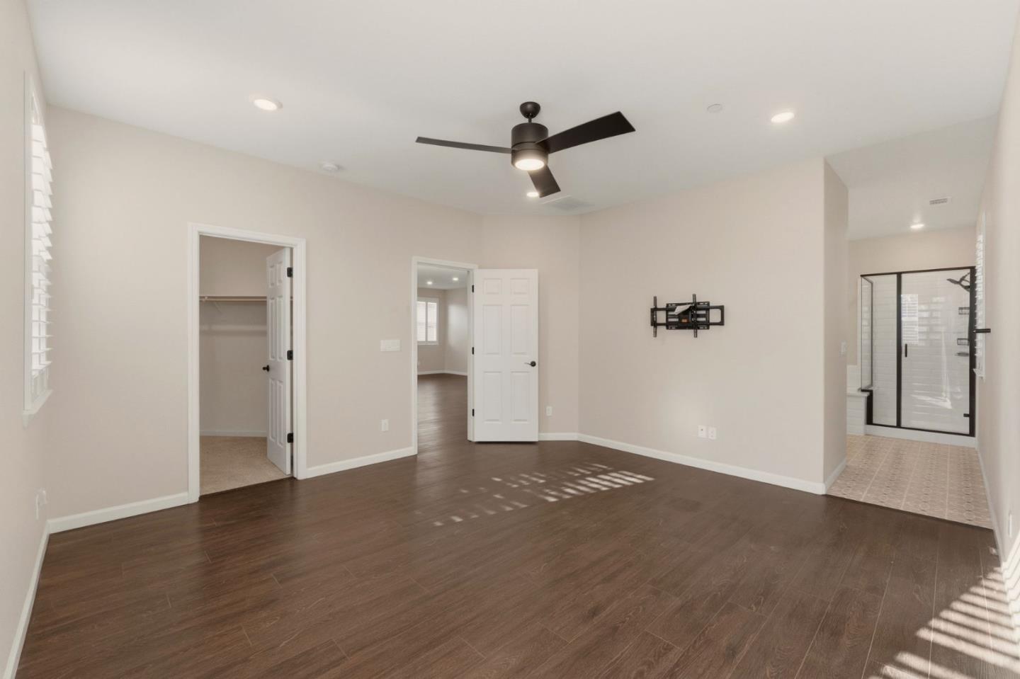 608 Somerset Way Patterson, CA 95363 - Photo 15 of 32