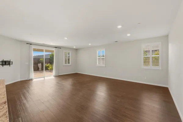 $549,000 | 608 Somerset Way, Patterson, CA 95363