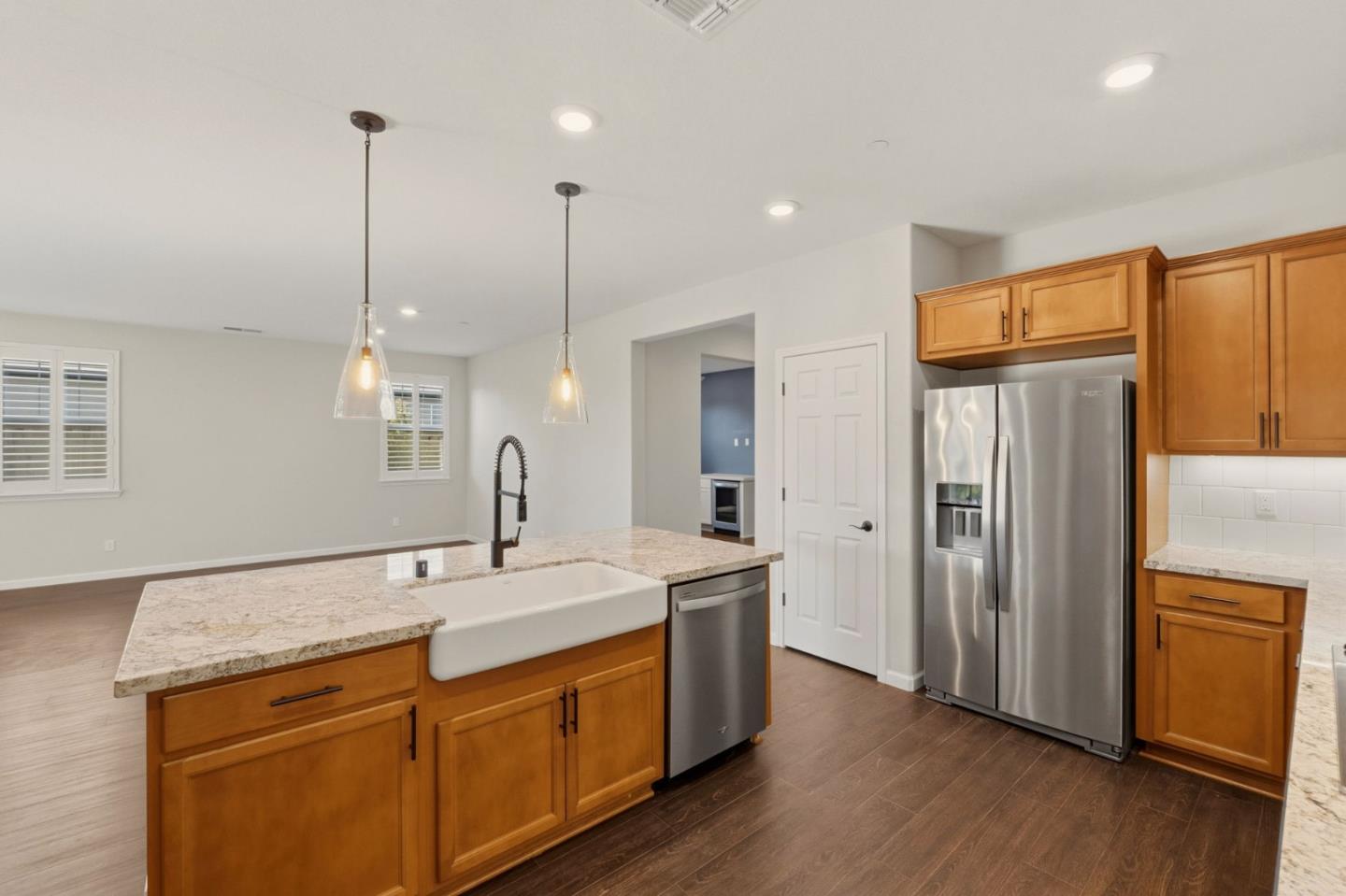 608 Somerset Way Patterson, CA 95363 - Photo 9 of 32