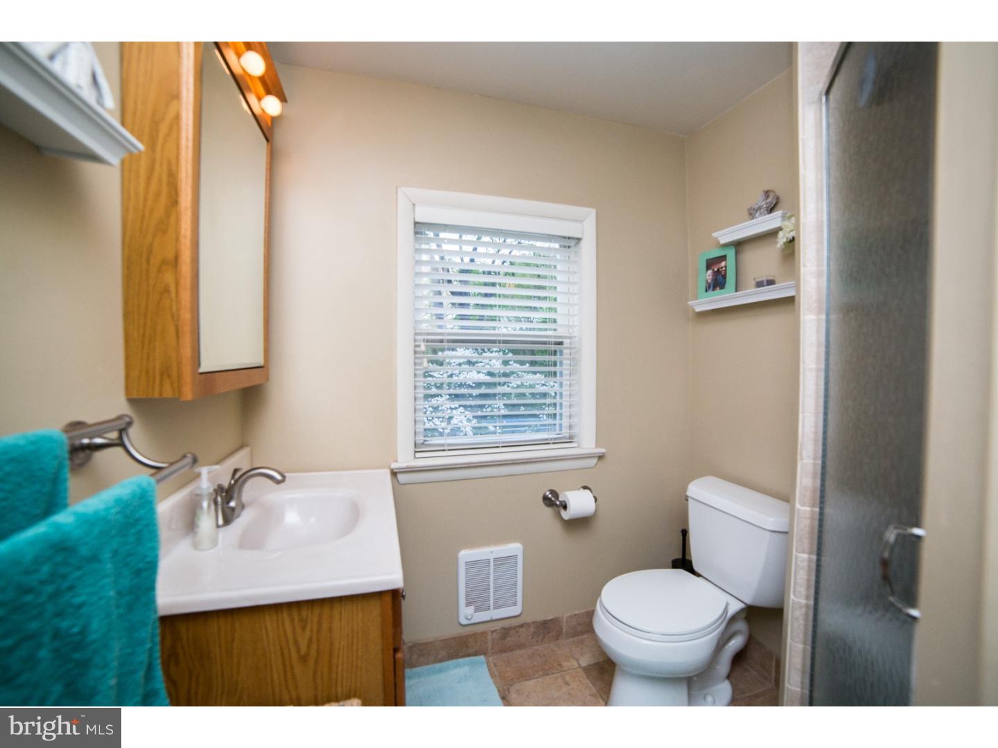 1192 Steel Road Havertown, PA 19083 - Photo 19 of 22 Bathroom