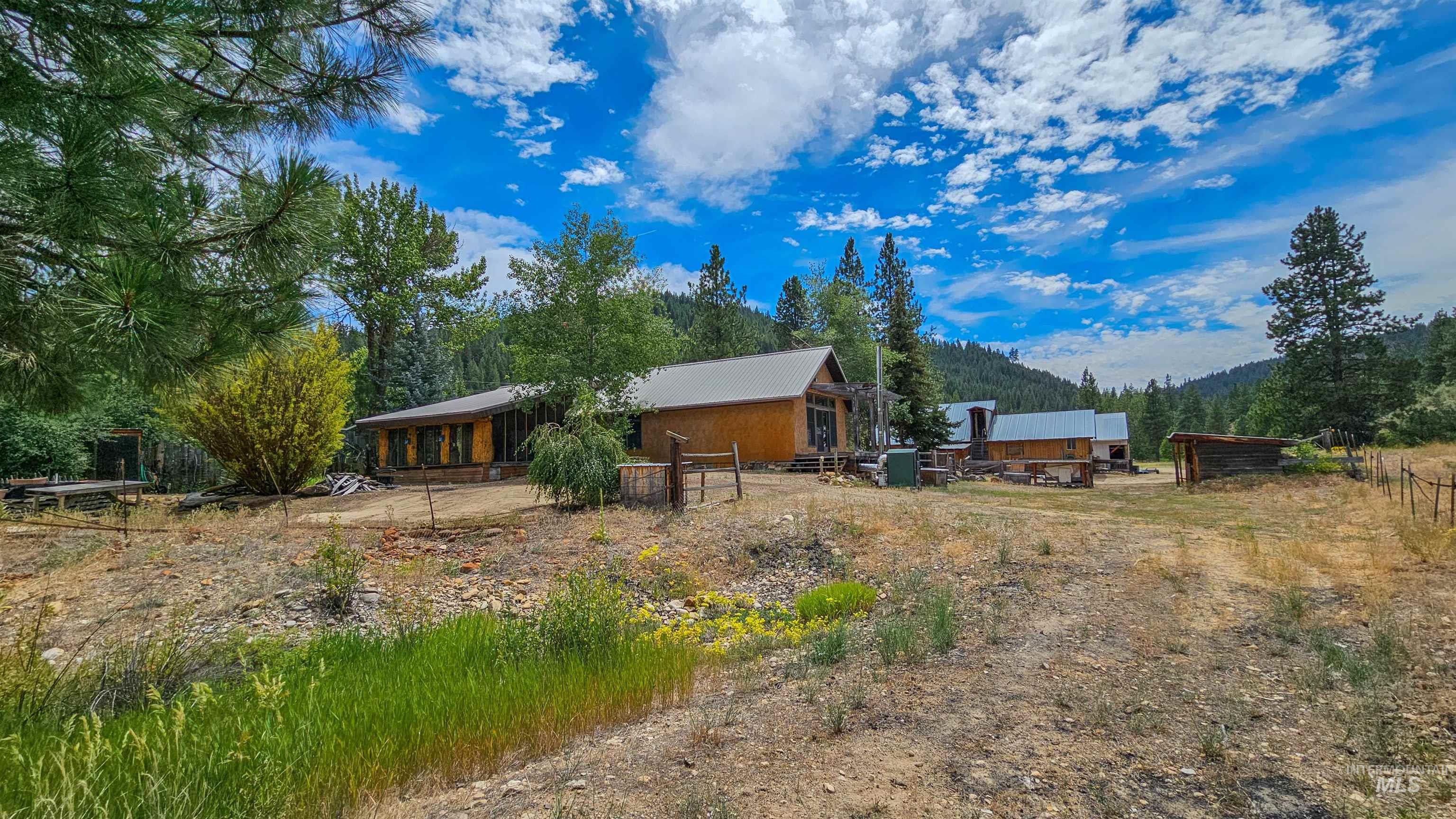 3382 Highway 21 Boise, ID 83716 - Photo 32 of 50 Back of house featuring a mountain view