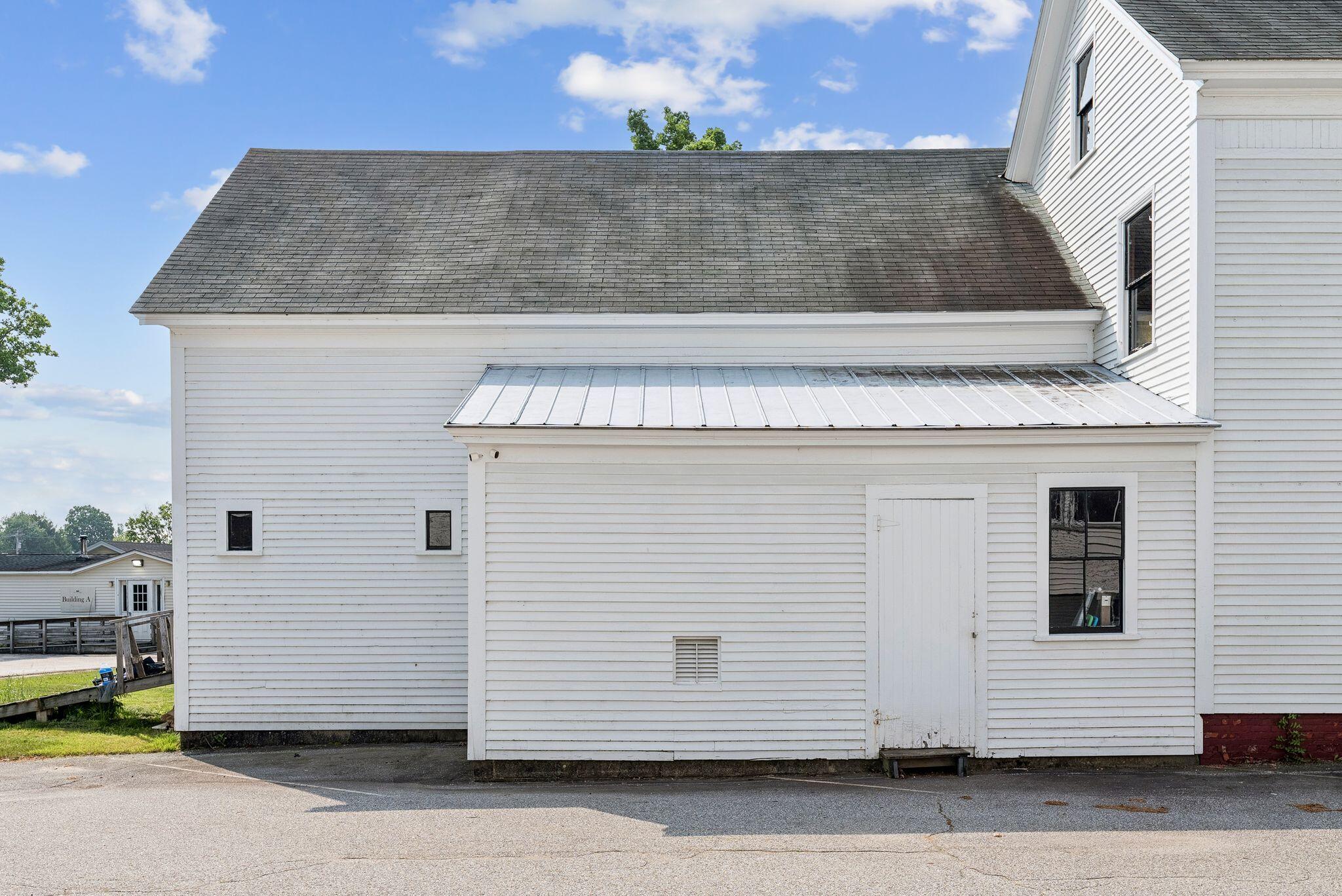 201 Main Street Norway, ME 04268 - Photo 11 of 47 11_DSC09319