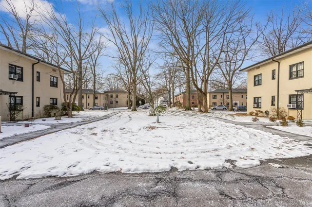 $455,000 | 25 Manchester Road, Unit B23, Eastchester, NY 10709