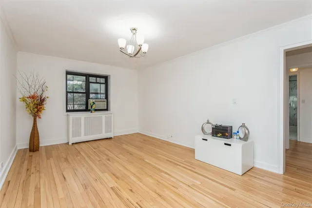 $455,000 | 25 Manchester Road, Unit B23, Eastchester, NY 10709