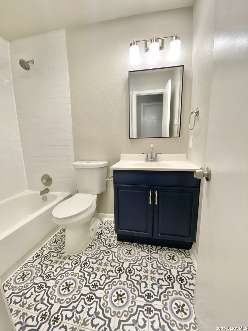 6138 Valley Tree San Antonio, TX 78250 - Photo 23 of 27